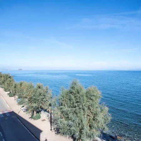 Residenza Il Sasso Sul Mare A Hébergement de vacances Rio Marina